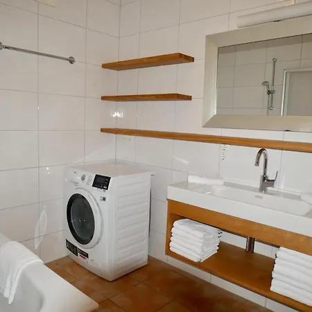 Alpinresort 2 Апартаменти Капрун